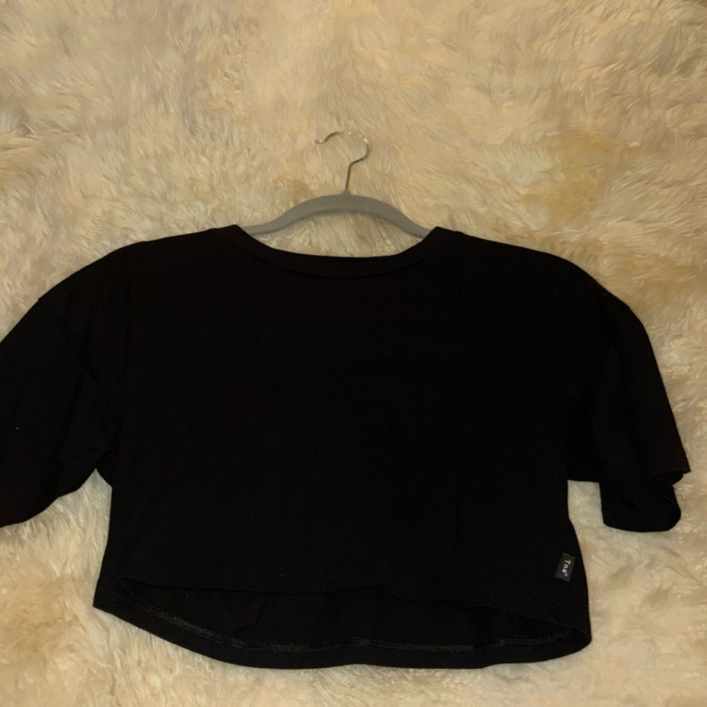 TNA, Aritzia cropped T-shirt no tag, size small